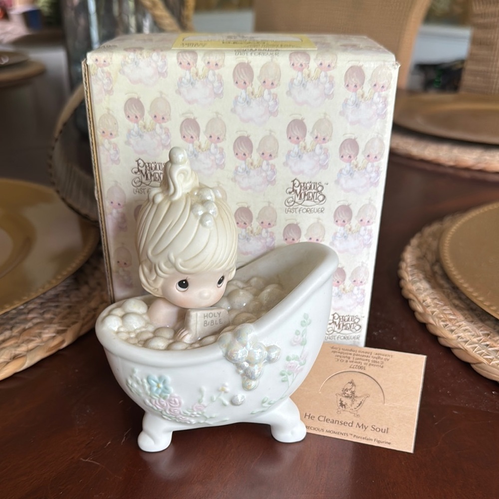 Precious Moments Ivory Bathtub Figurine